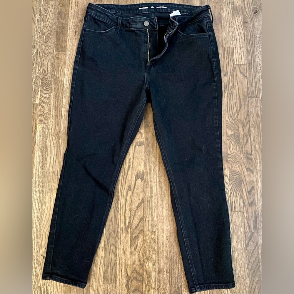 Women’s Old Navy High Rise Super Skinny Jeans- Black- 14 Petite